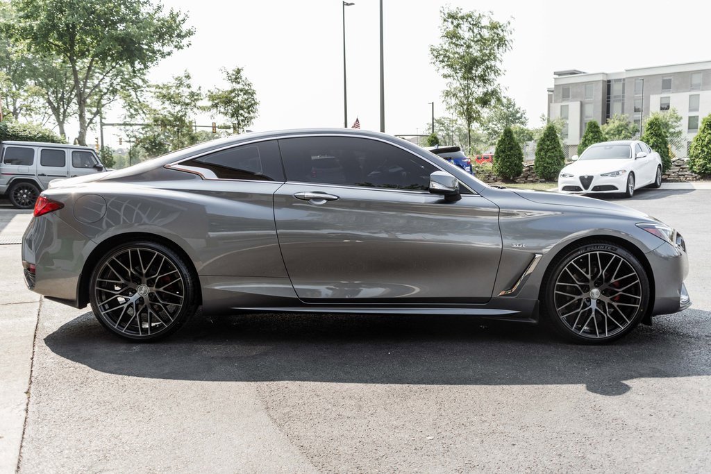 Used 2018 INFINITI Q60 3.0t Luxe image 3