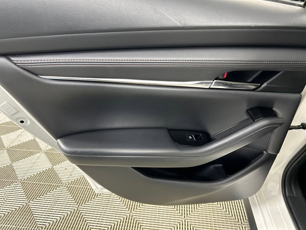 Used 2022 MAZDA MAZDA3 s image 16