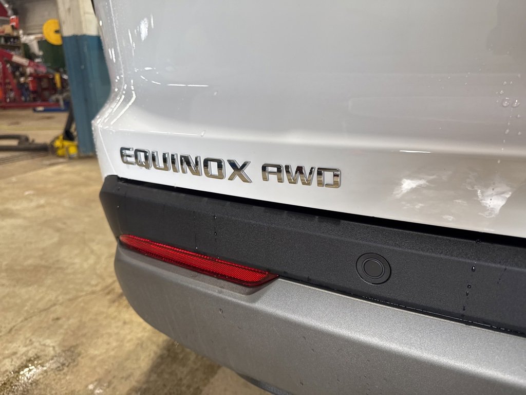 New 2026 Chevrolet Equinox LT w/ Convenience Package II image 12