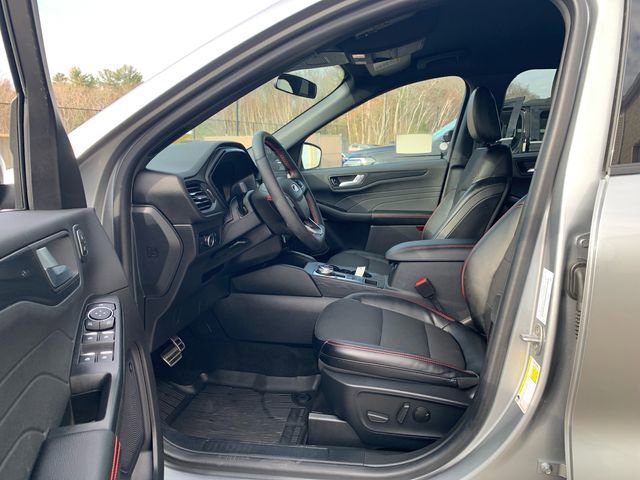 Used 2024 Ford Escape ST-Line Select w/ Tech Pack #2 image 29