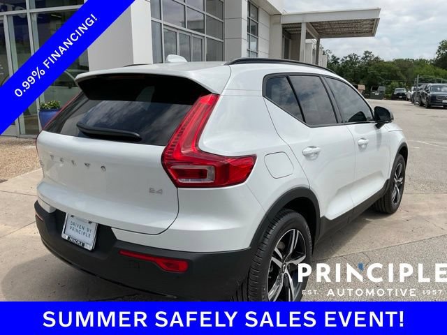 New 2026 Volvo XC40 B4 Core w/ Climate Package FWD image 10