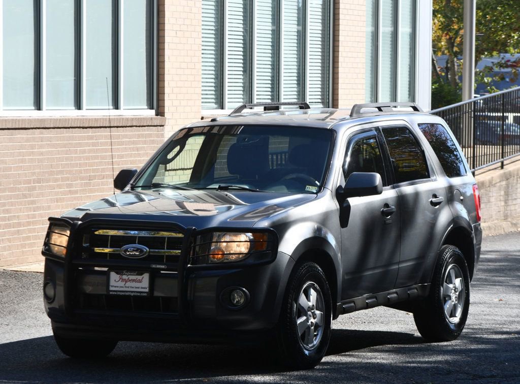 Used 2009 Ford Escape XLT image 3
