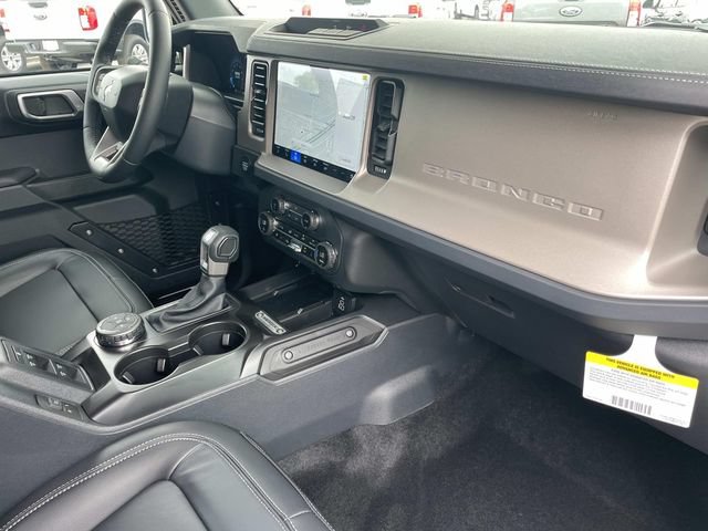 New 2026 Ford Bronco Outer Banks w/ Black Appearance Package AWD/4WD image 32