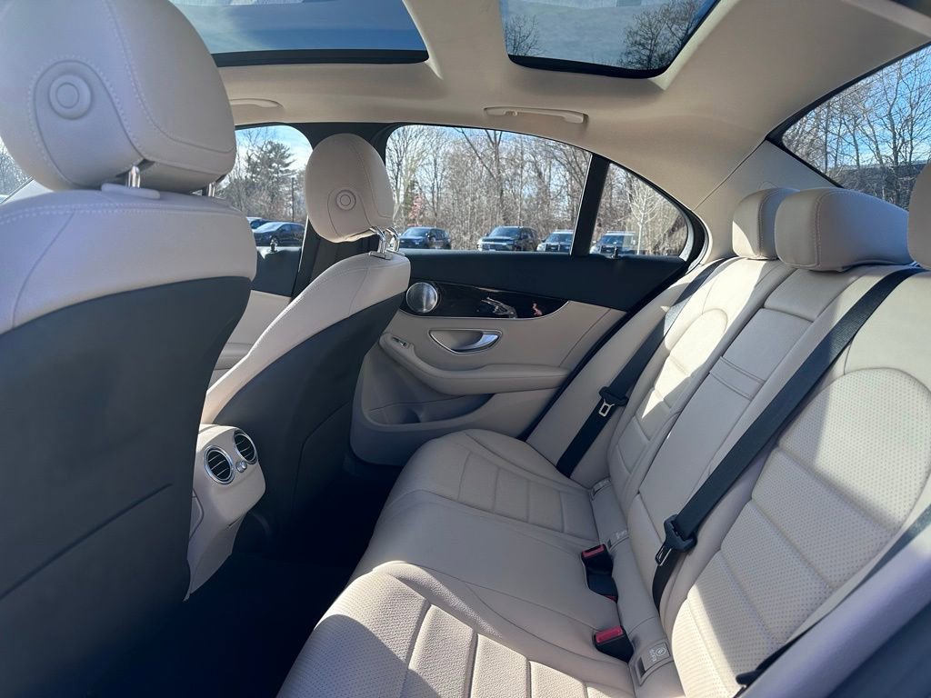 Used 2021 Mercedes-Benz C 300 4MATIC Sedan image 21