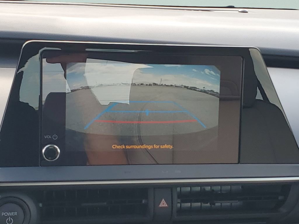Certified 2026 Toyota Prius XLE FWD image 16