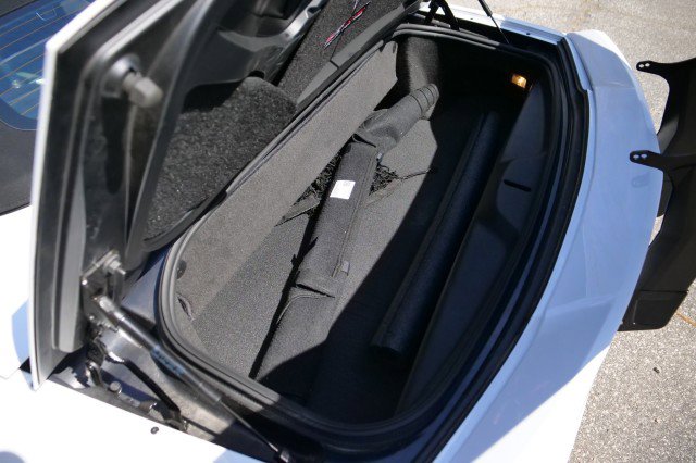 Used 2016 Chevrolet Corvette Z06 w/ 3LZ Preferred Equipment Group image 38