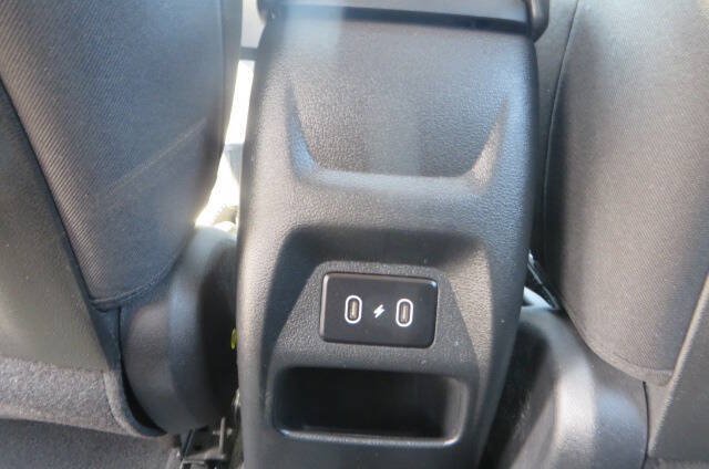 Used 2026 Hyundai Venue SEL FWD image 26