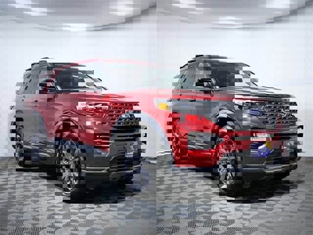 Certified 2023 Ford Explorer XLT w/ Equipment Group 202A