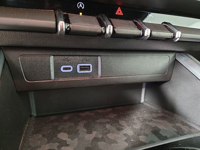 Used 2025 Chevrolet Colorado LT w/ Advanced Trailering Package image 25