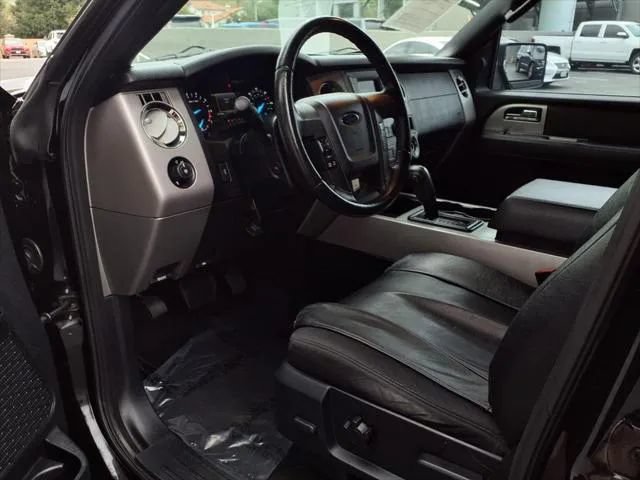 Used 2017 Ford Expedition XLT RWD image 8