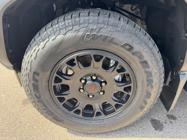 New 2025 Toyota 4Runner TRD Off-Road Premium image 12