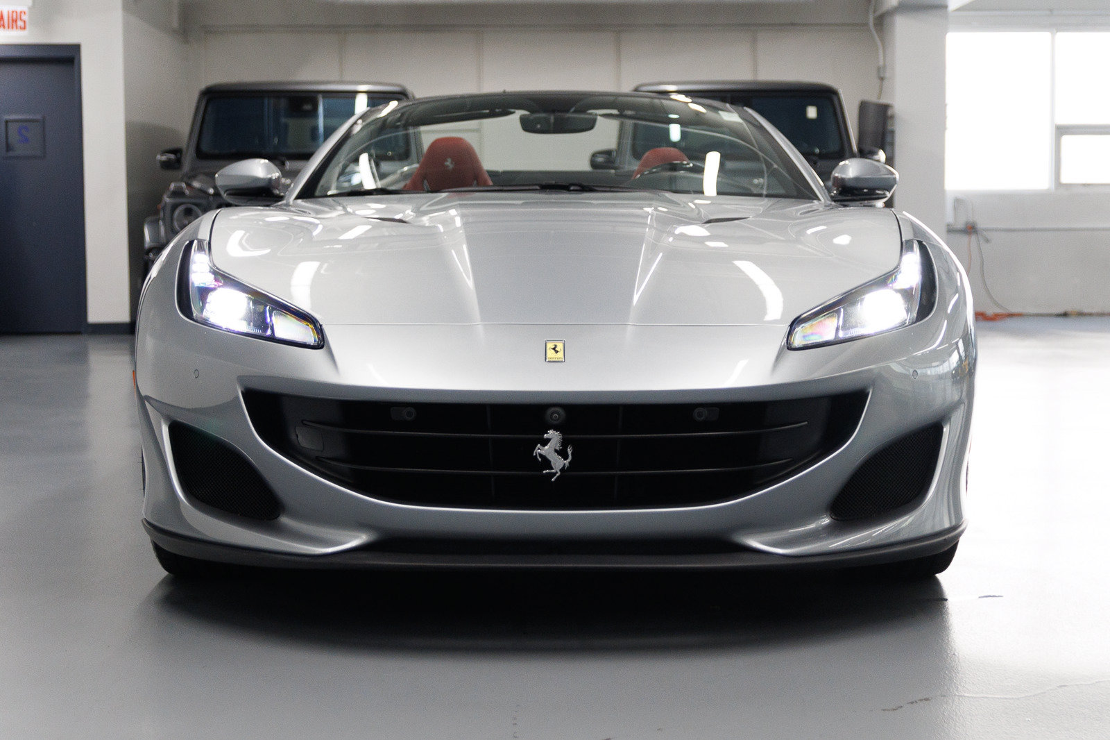 Used 2019 Ferrari Portofino RWD image 8