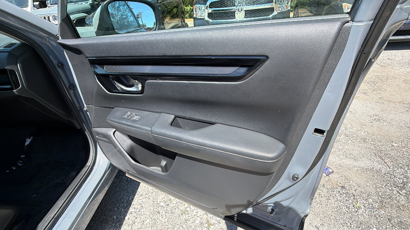 Used 2023 Honda CR-V EX-L image 19