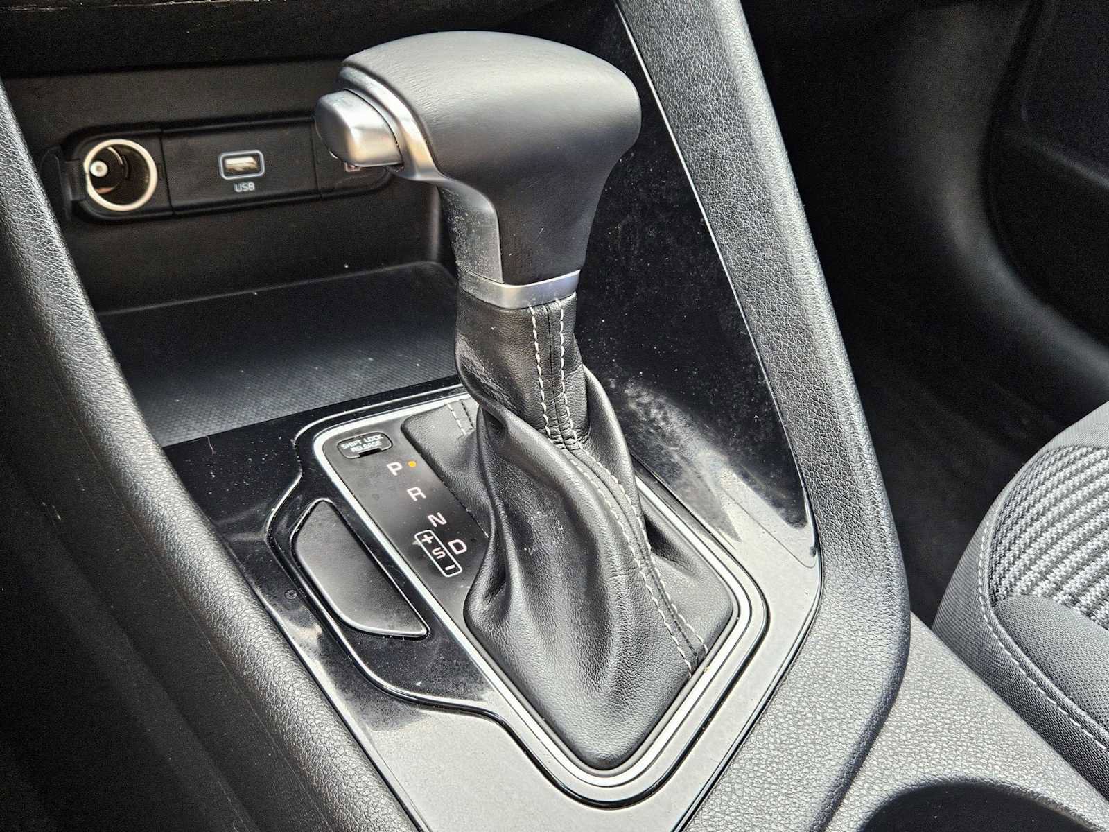 Certified 2022 Kia Niro LXS image 30