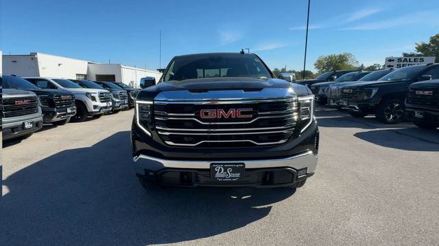 New 2026 GMC Sierra 1500 SLT w/ SLT Premium Package image 3