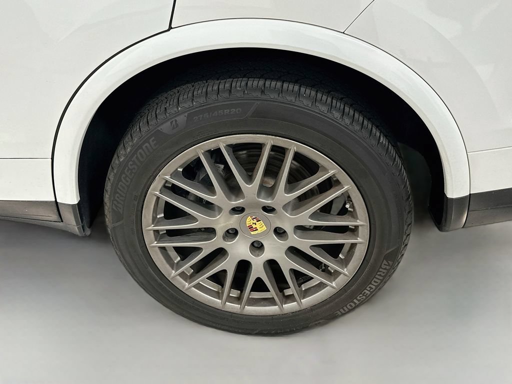 Certified 2018 Porsche Cayenne Platinum Edition AWD/4WD image 34