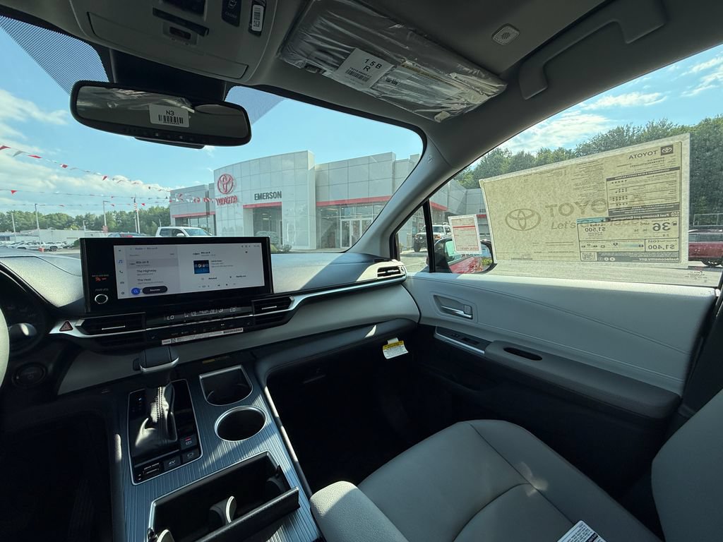 New 2026 Toyota Sienna XLE FWD image 16