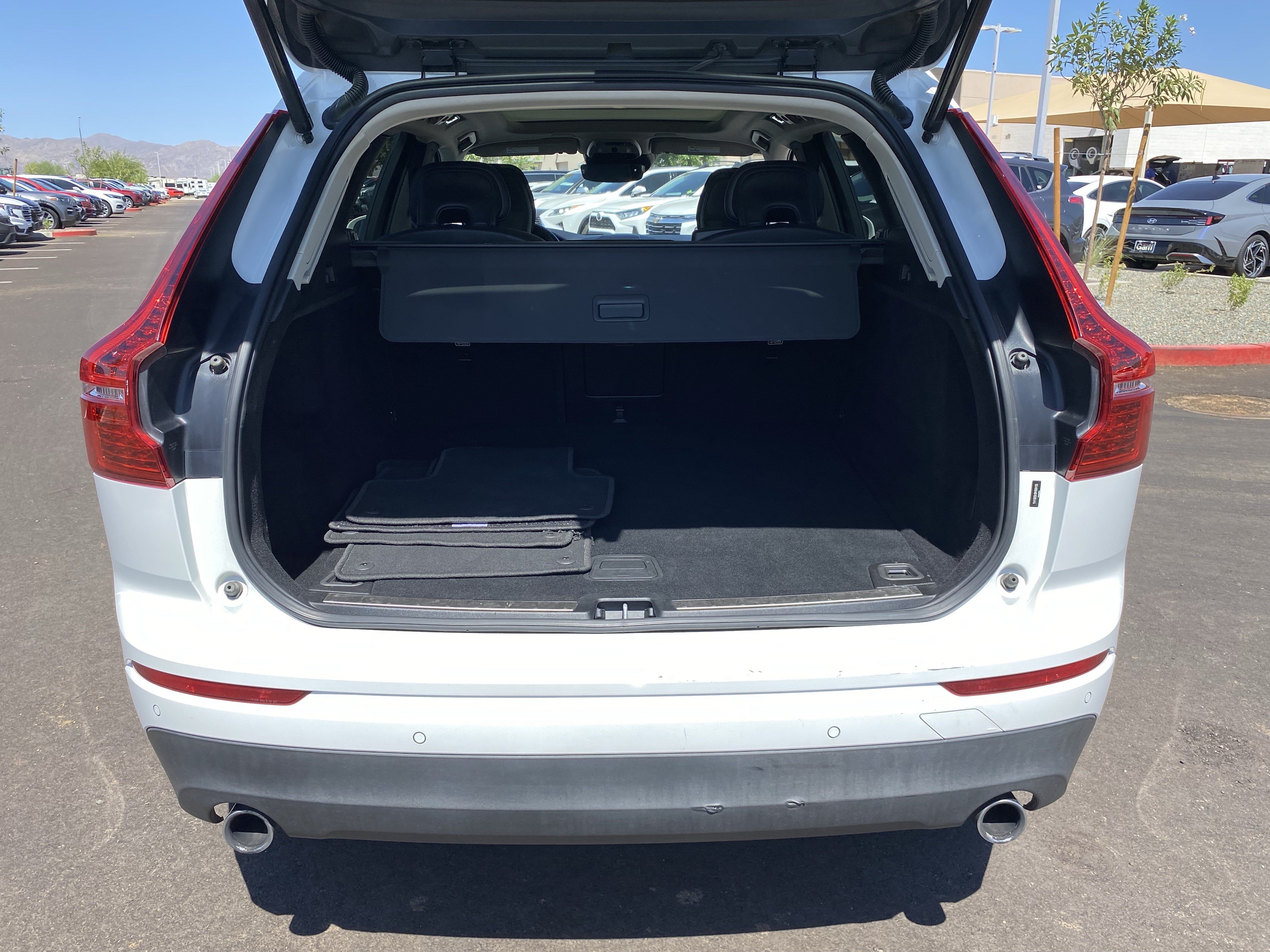Used 2021 Volvo XC60 T5 Momentum FWD image 15