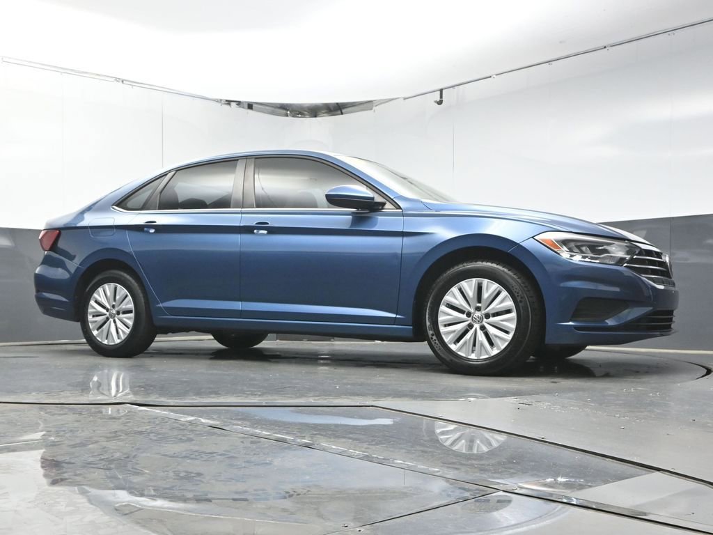 Used 2020 Volkswagen Jetta SE image 29