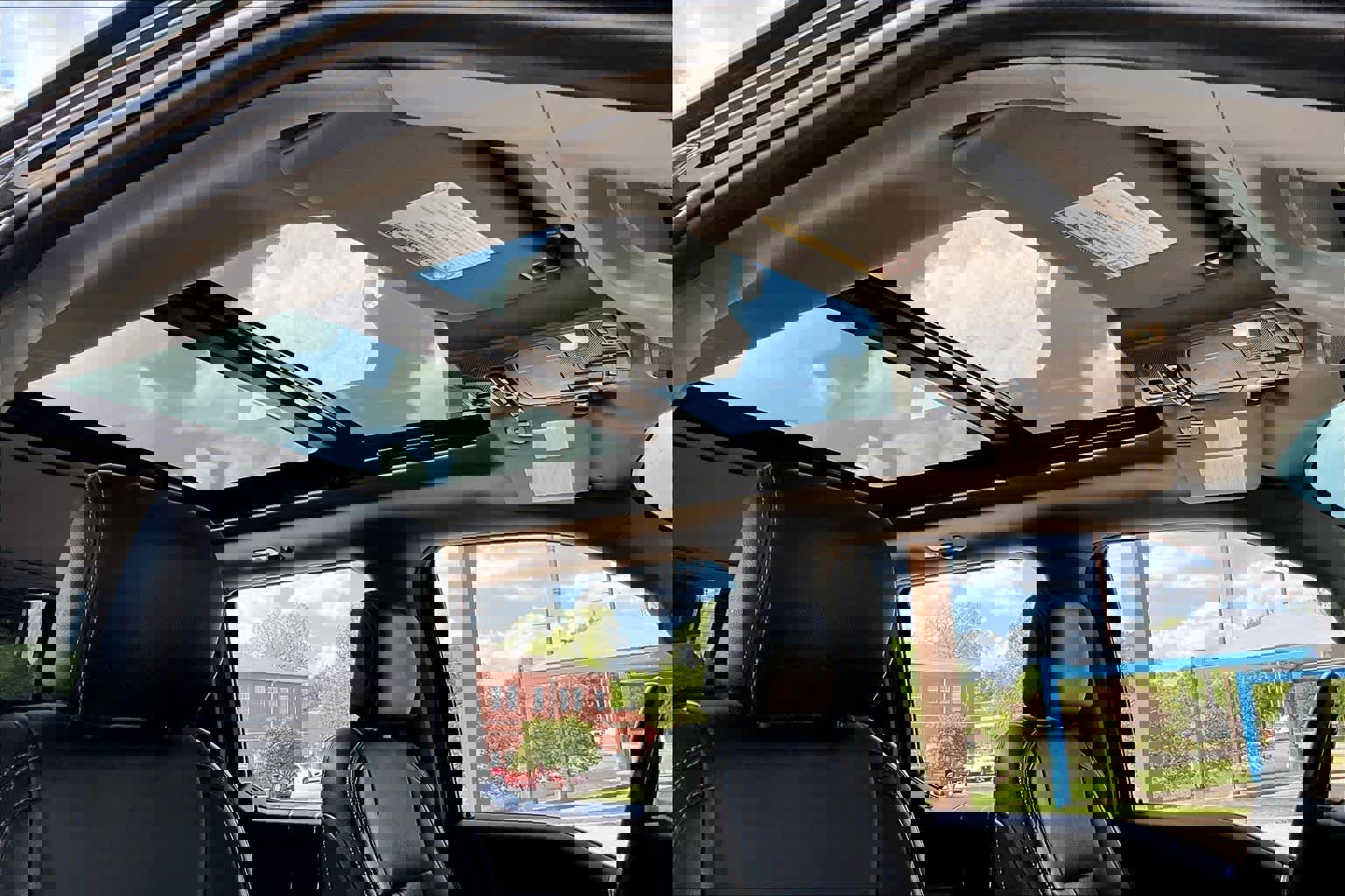 Used 2021 Ford F350 Lariat w/ Tremor Off-Road Package image 14