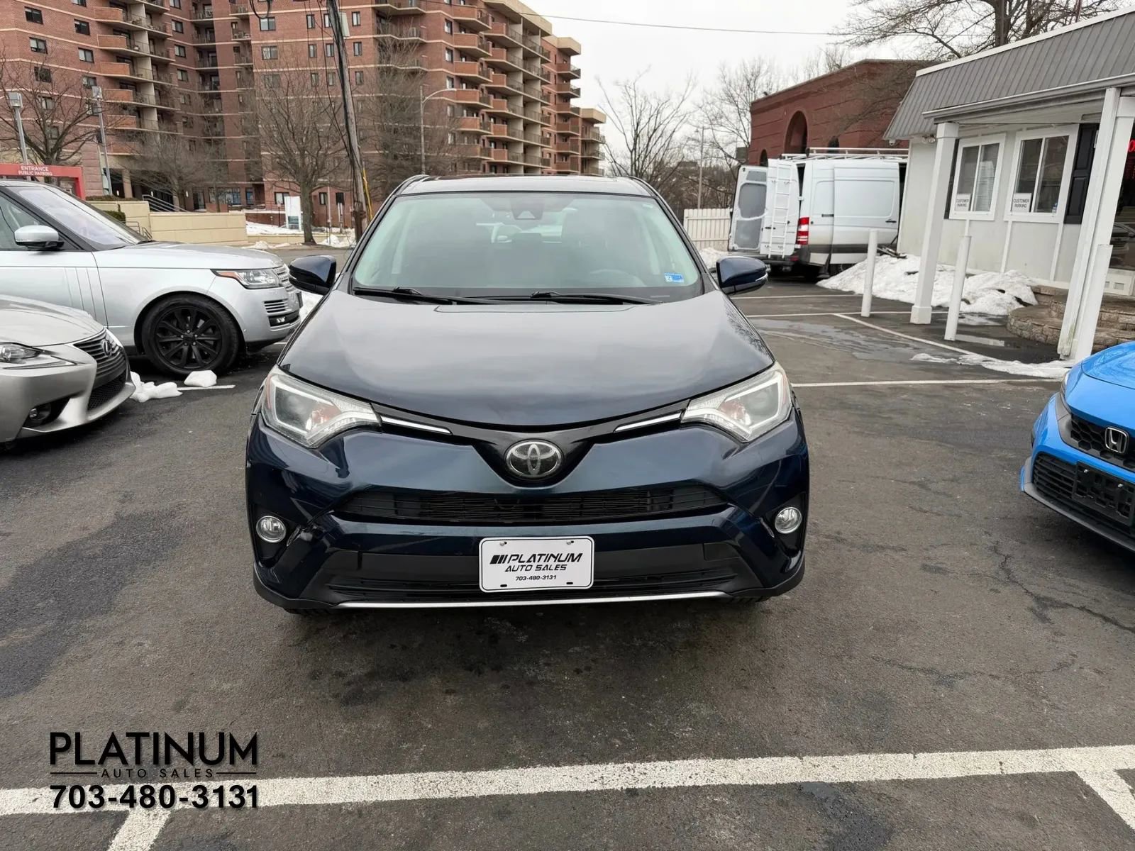 Used 2018 Toyota RAV4 XLE image 4