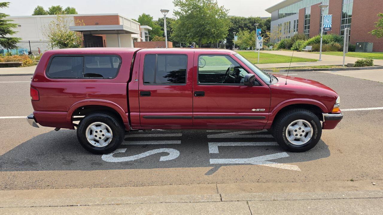Used 2001 Chevrolet S10 Pickup LS AWD/4WD image 4