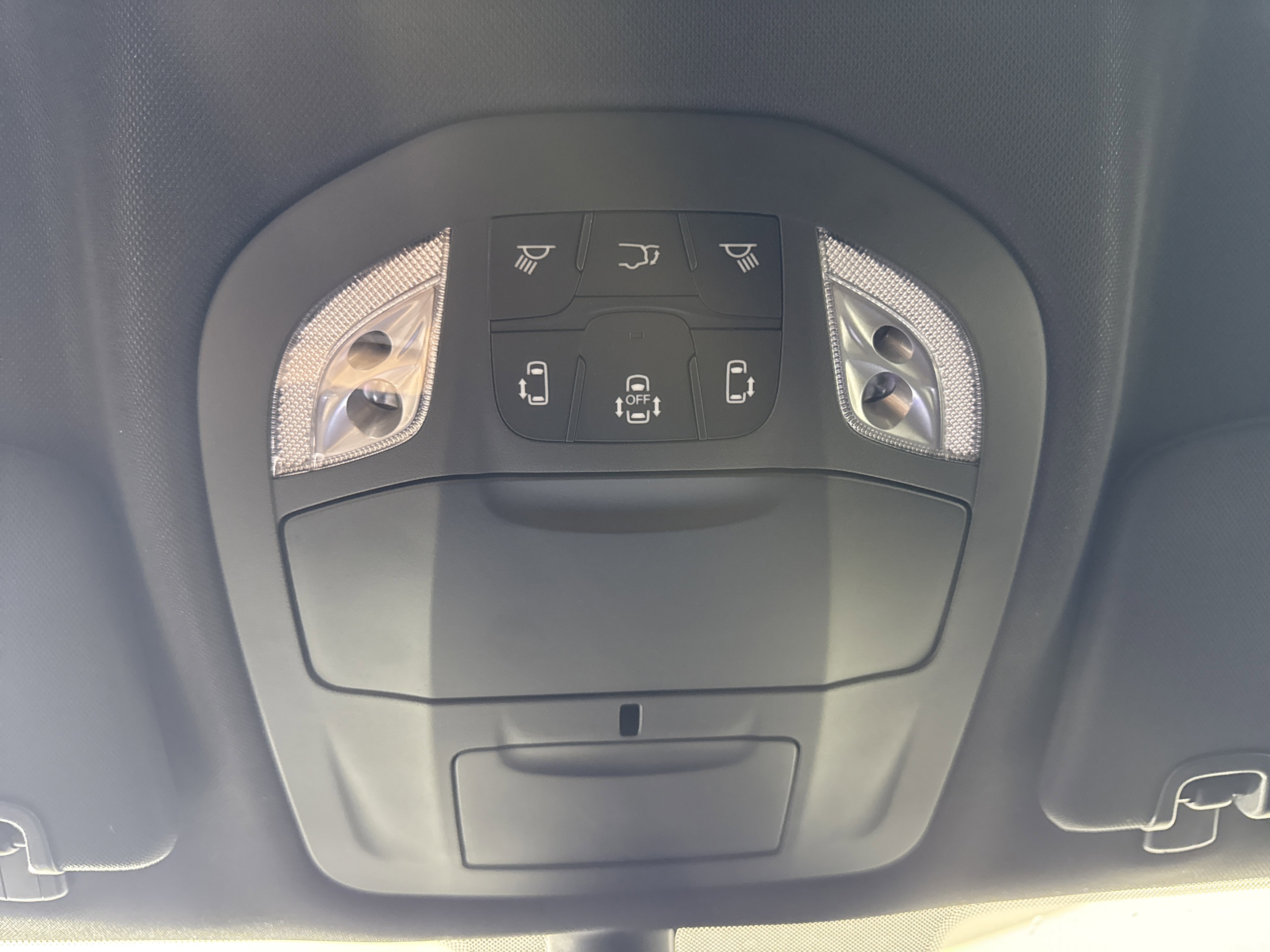 New 2026 Chrysler Voyager LX FWD image 24