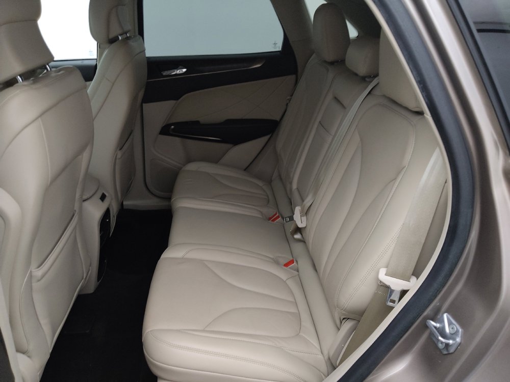Used 2019 Lincoln MKC Reserve w/ MKC Technology Package FWD image 18