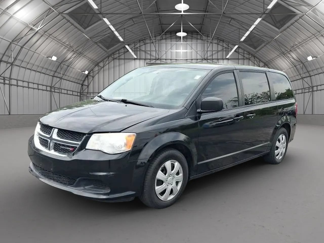 Used 2018 Dodge Grand Caravan SE w/ UConnect Hands-Free Group FWD image 3
