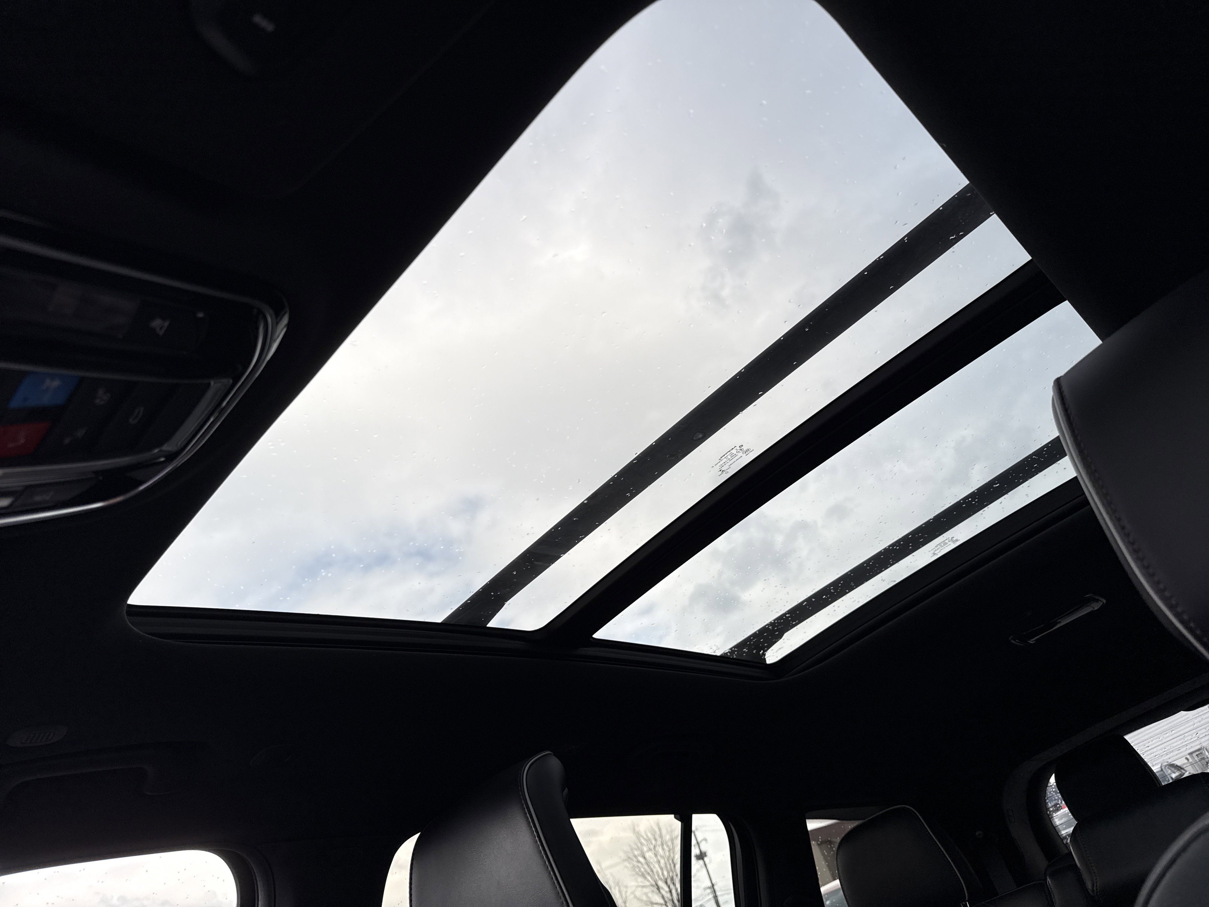 Used 2022 Jeep Grand Cherokee L Summit w/ Advanced Protech Group IV image 24