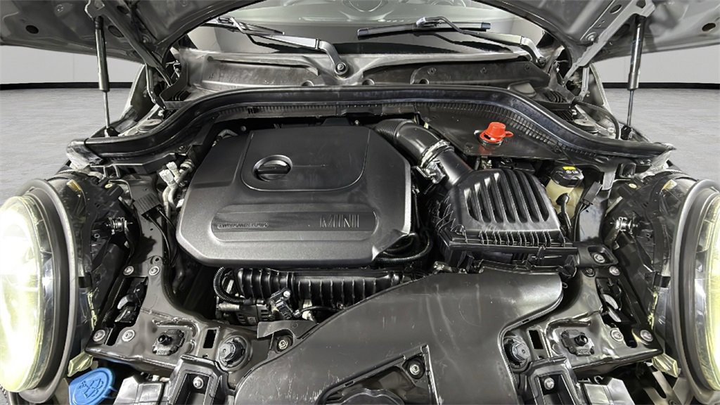 Used 2020 MINI Cooper 2-Door Hardtop image 32