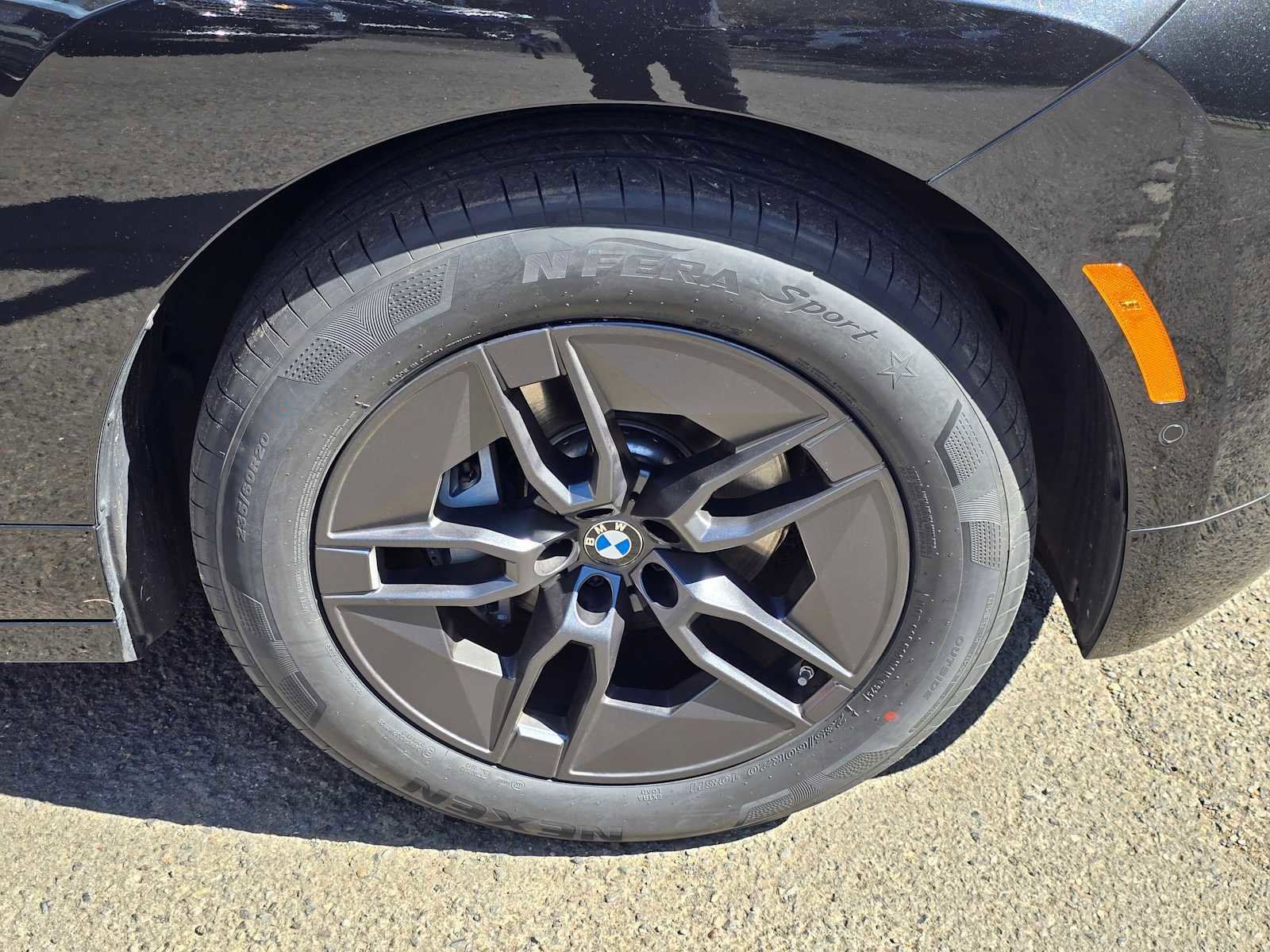 Used 2026 BMW iX xDrive45 image 9