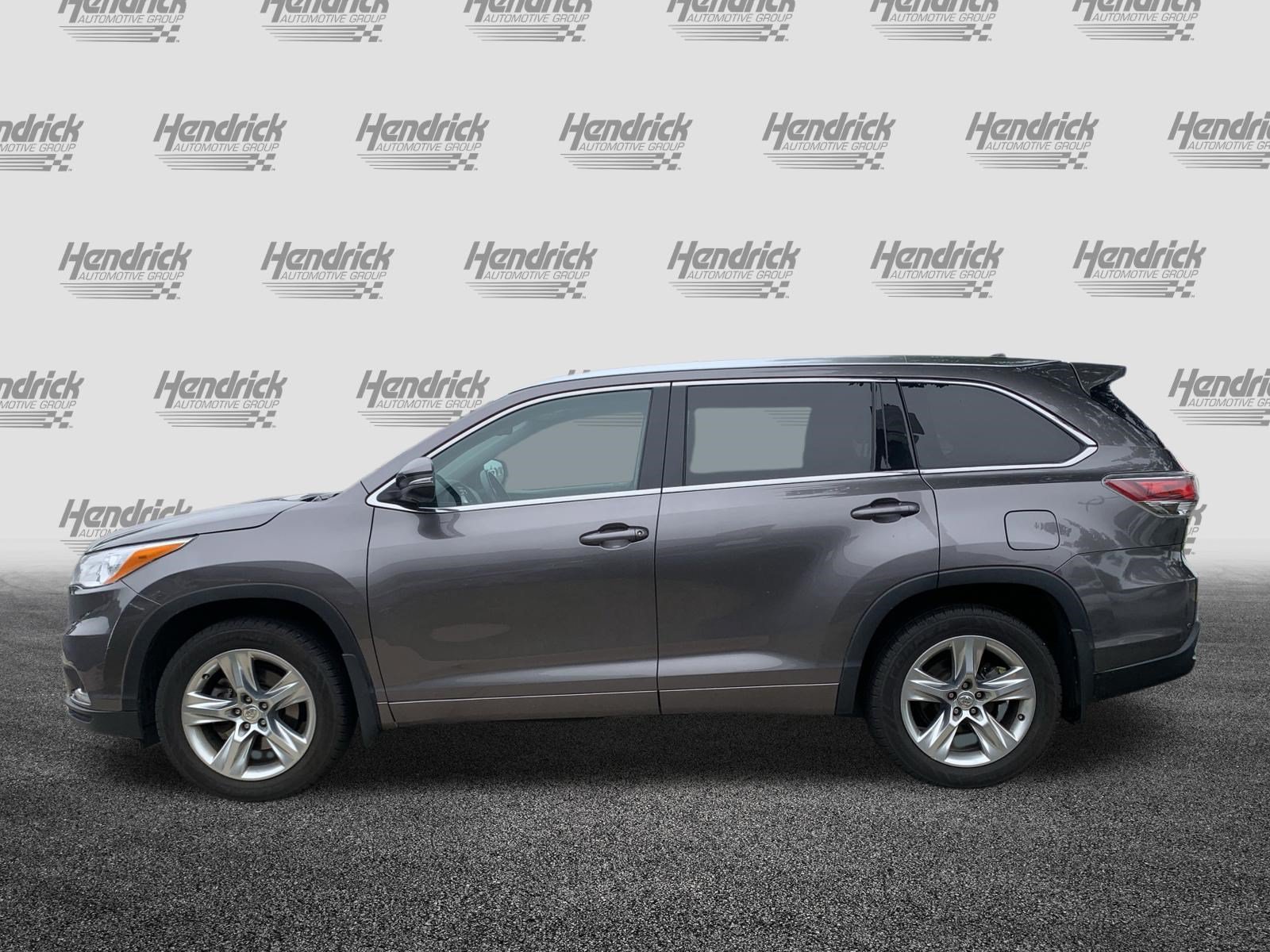 Used 2015 Toyota Highlander Limited Platinum AWD/4WD image 7