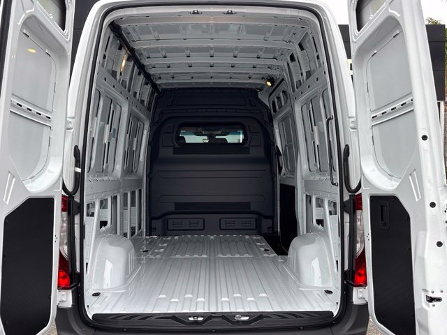 New 2026 Mercedes-Benz Sprinter 2500 image 22