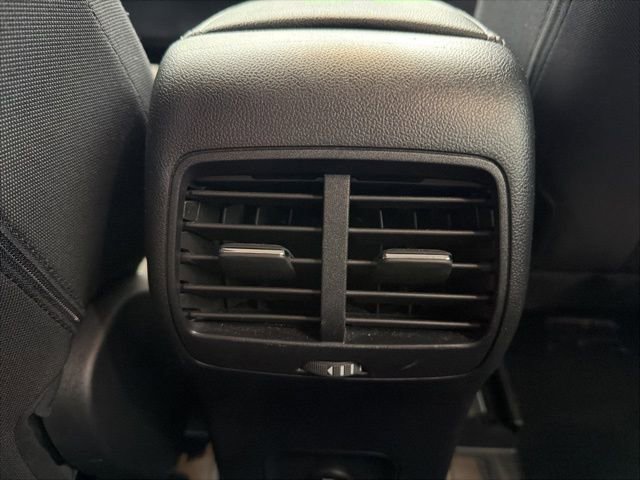 Used 2021 Ford Escape SE image 15