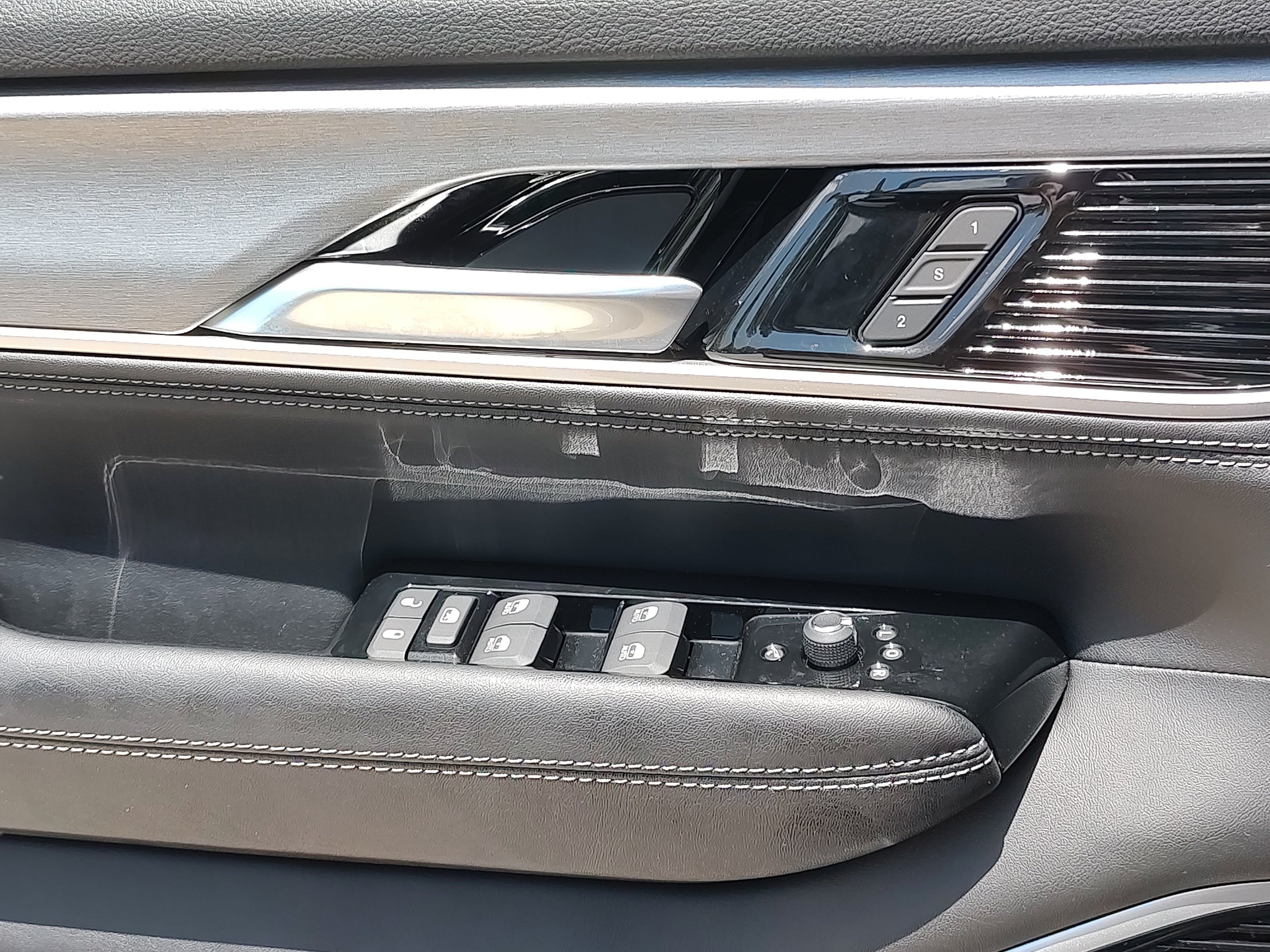 New 2026 Jeep Grand Wagoneer L Limited AWD/4WD image 24