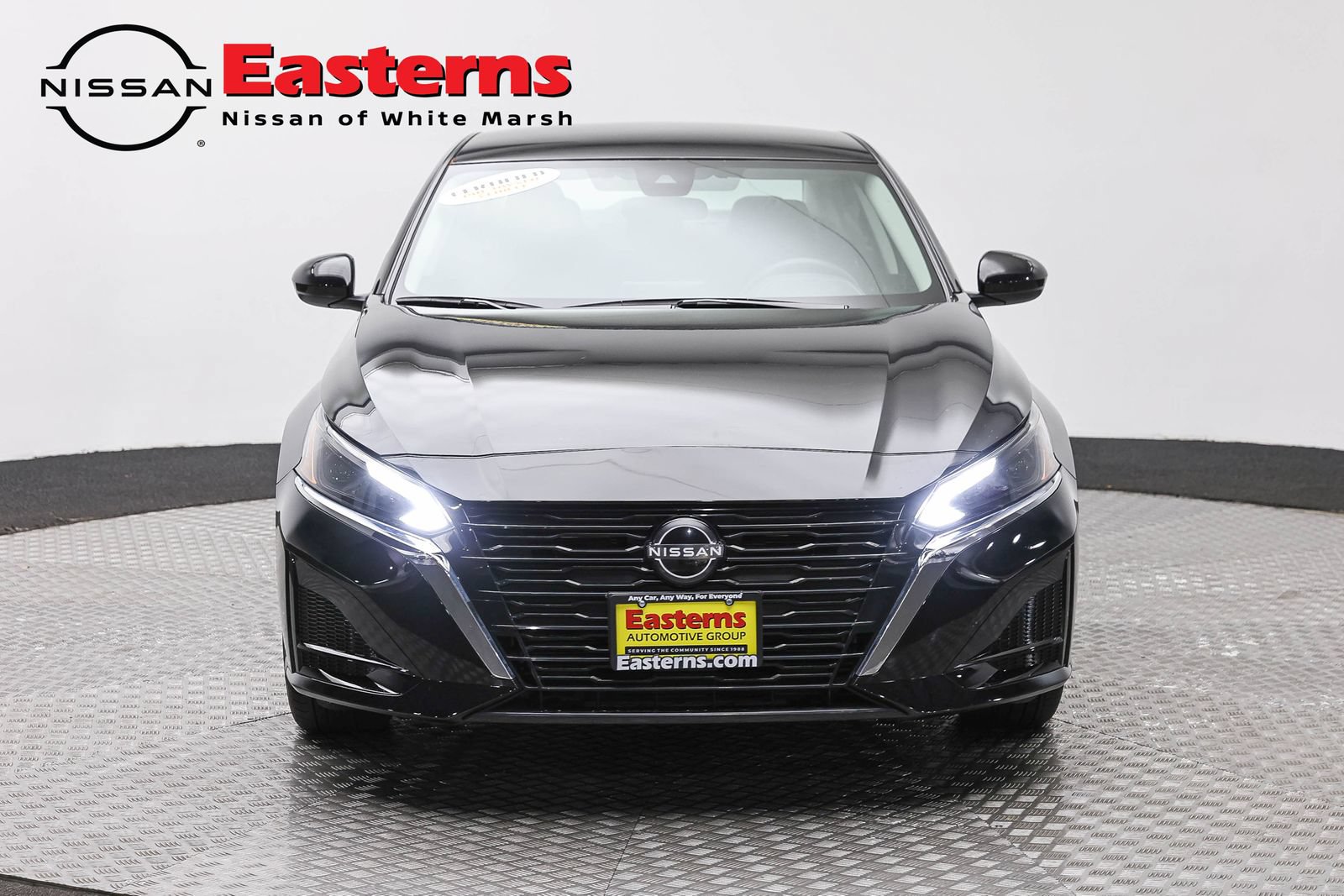 Used 2023 Nissan Altima 2.5 SV AWD/4WD image 2