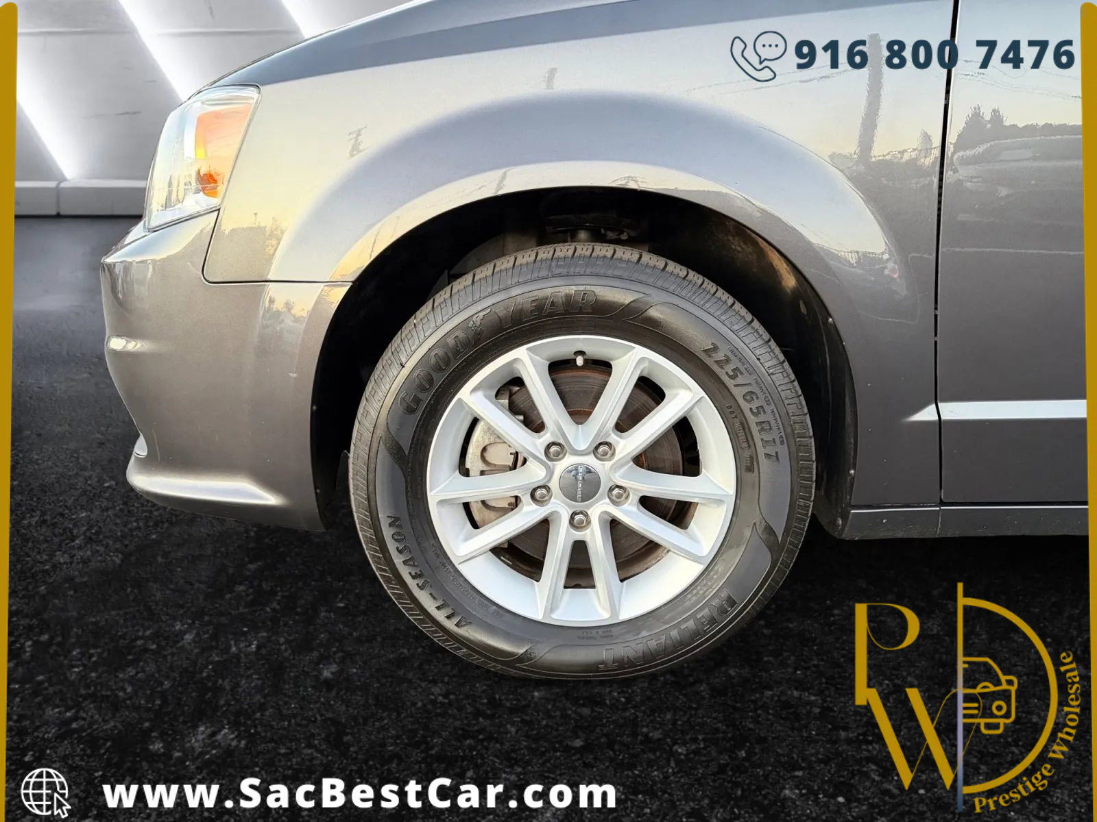 Used 2020 Dodge Grand Caravan SXT image 24