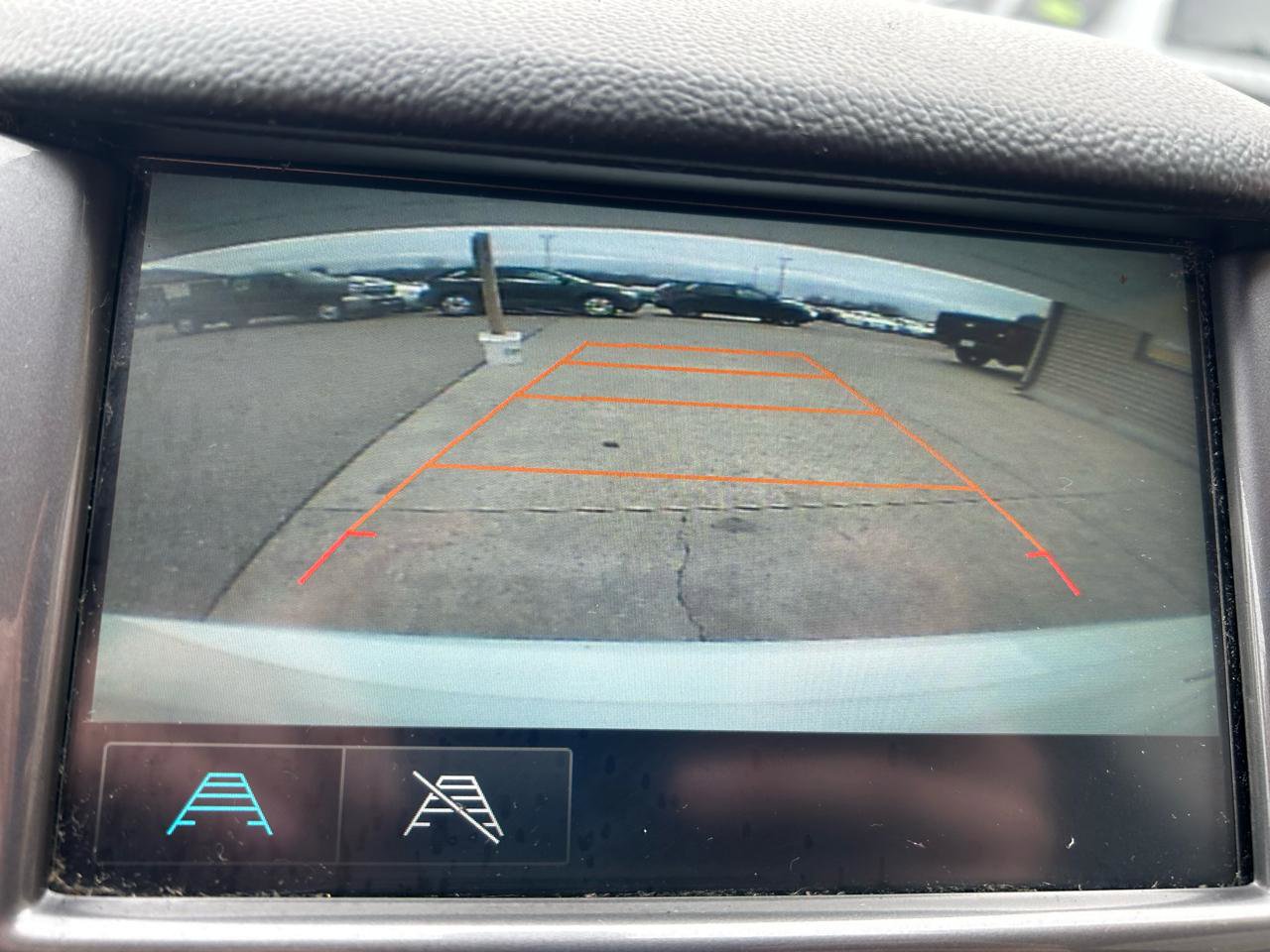 Used 2018 Chevrolet Cruze LT image 23