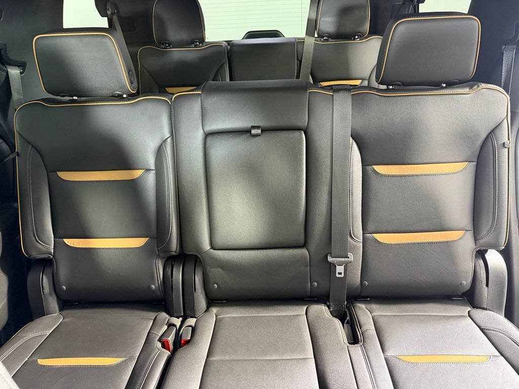 Used 2024 GMC Yukon AT4 w/ AT4 Premium Plus Package AWD/4WD image 20