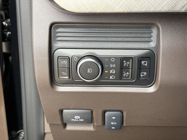 New 2026 Ford F350 King Ranch w/ FX4 Off-Road Package image 24