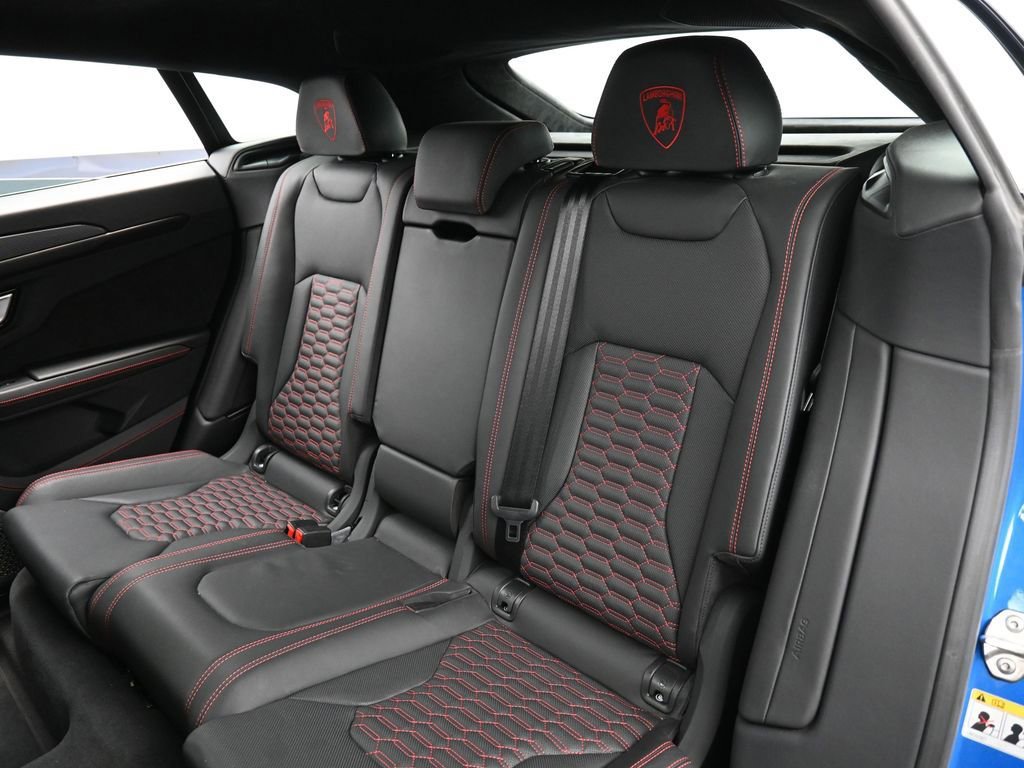 Used 2022 Lamborghini Urus image 25