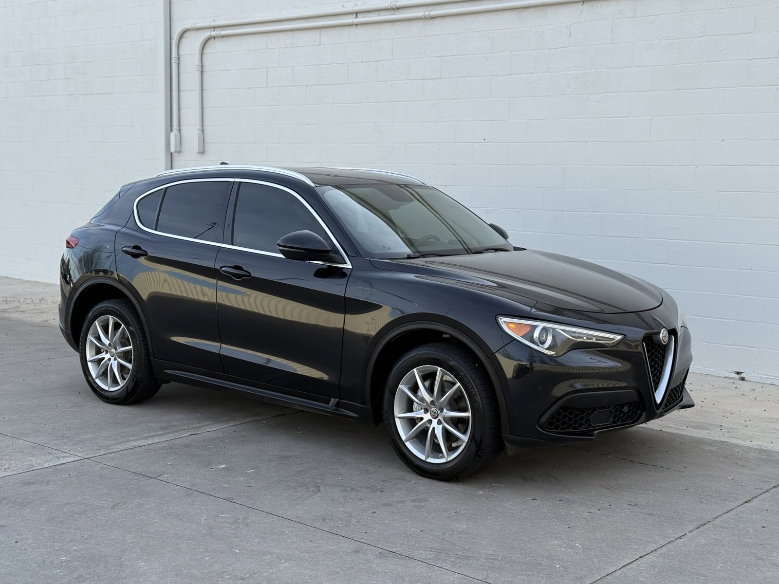 Used 2018 Alfa Romeo Stelvio Ti AWD/4WD image 9