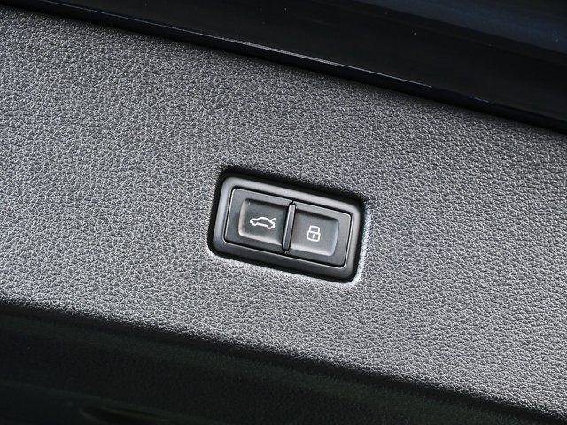 Used 2024 Audi RS Q8 w/ Black Optic Package AWD/4WD image 30