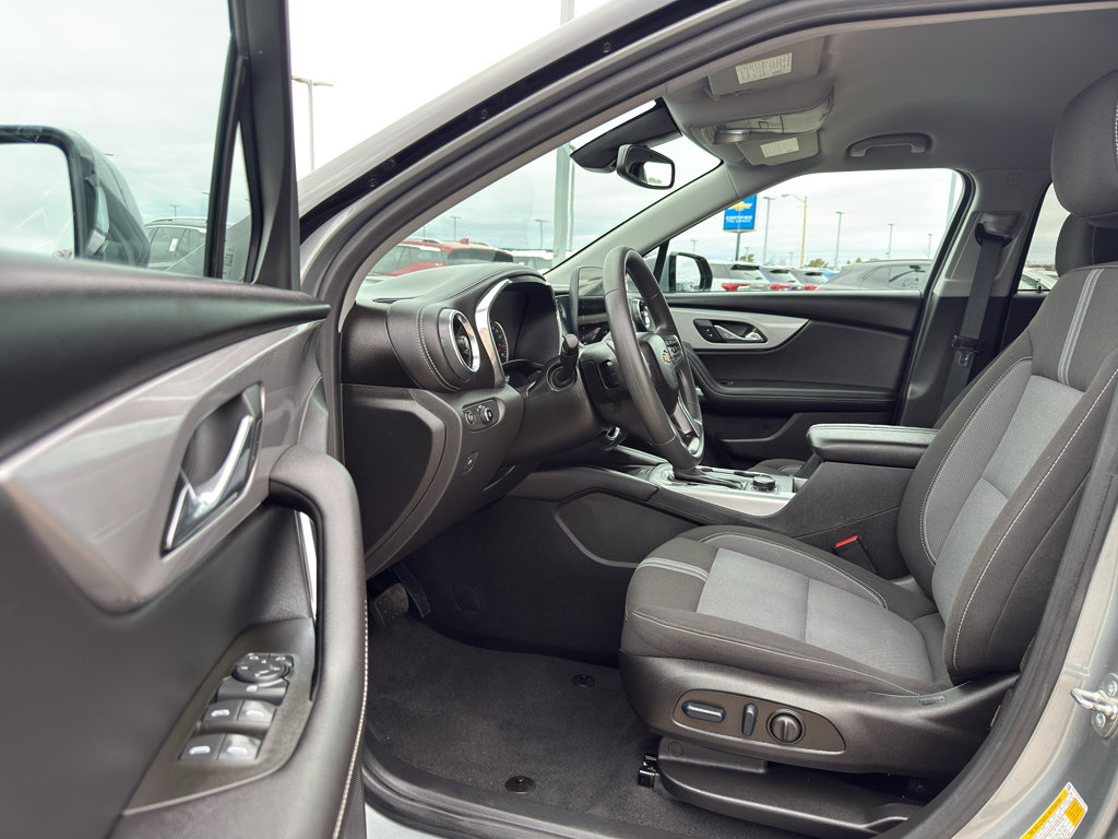 Used 2023 Chevrolet Blazer LT w/ Convenience Package image 11