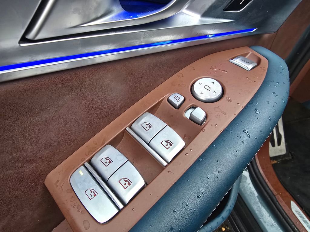 Used 2023 BMW XM image 63