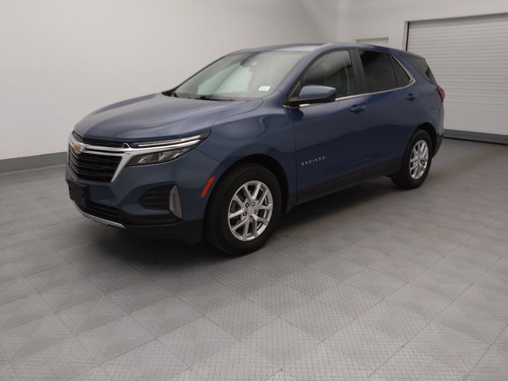 Used 2024 Chevrolet Equinox LT w/ Driver Convenience Package FWD image 2