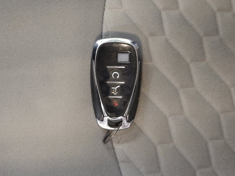 Used 2018 Chevrolet Equinox LT FWD image 32
