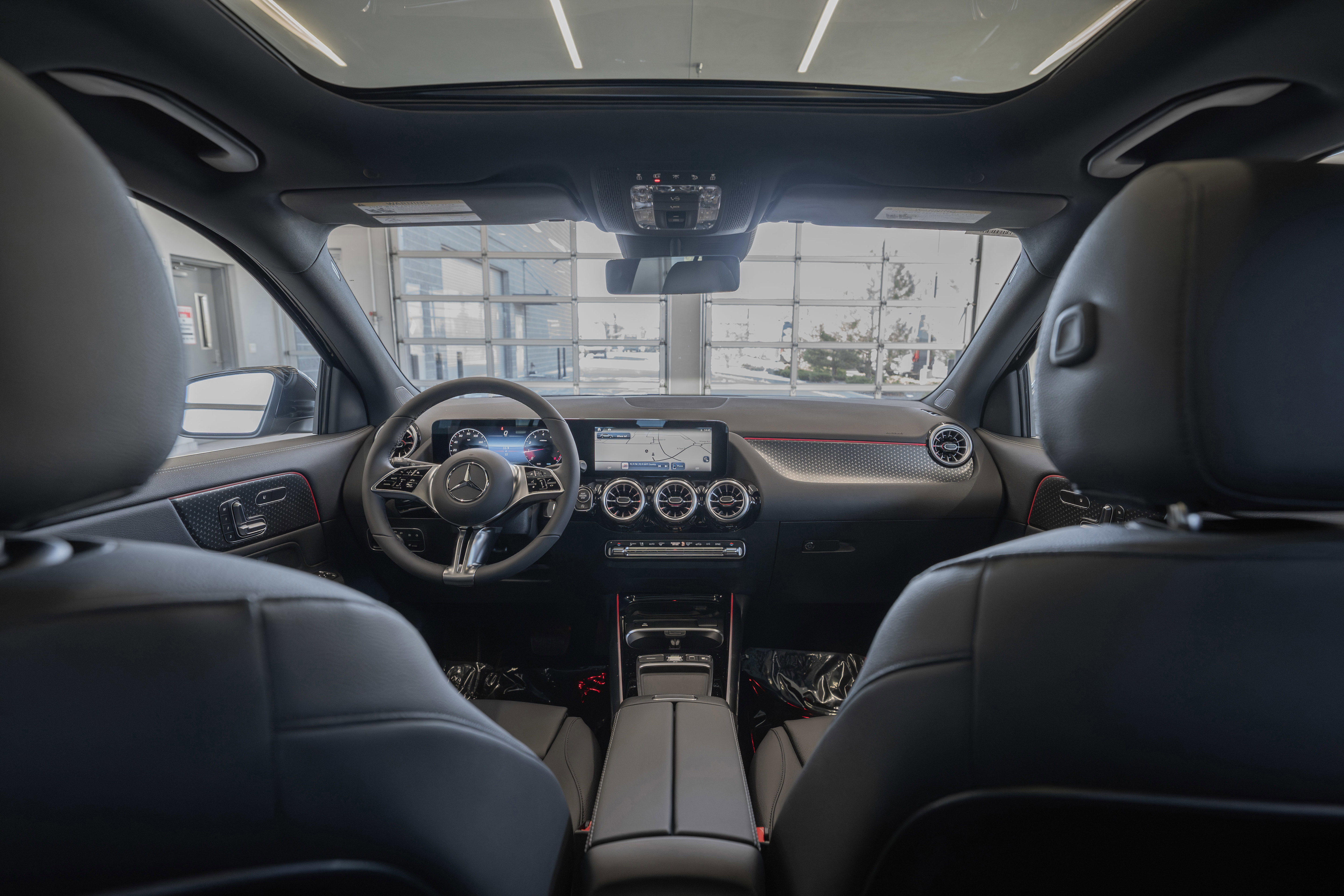 Certified 2025 Mercedes-Benz GLA 250 4MATIC image 30