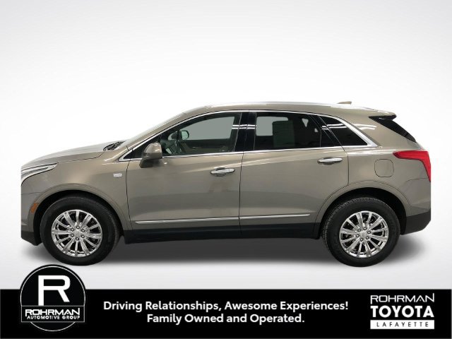 Used 2017 Cadillac XT5 Luxury w/ Driver Awareness Package AWD/4WD image 3